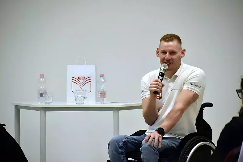 Beszélgetés Bognár Krisztiánnal