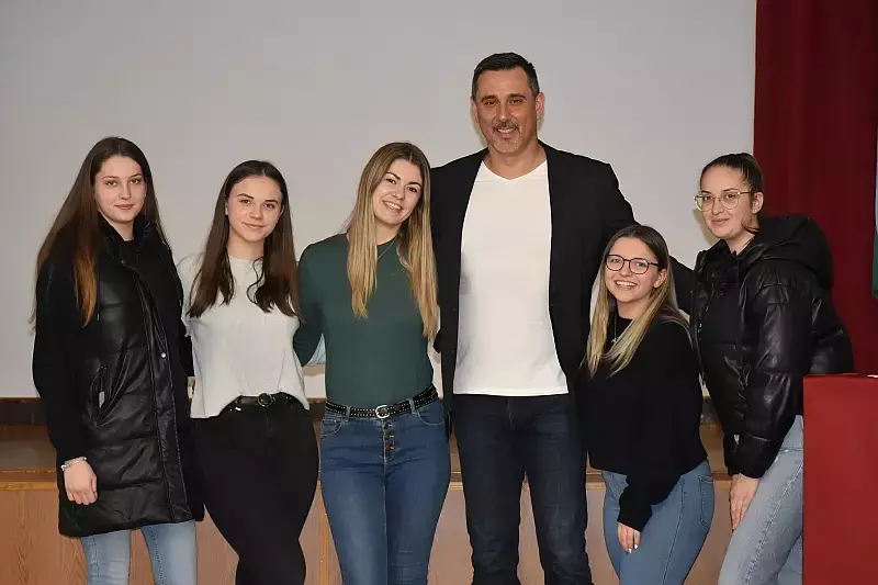 Vízilabda-legenda a főiskolán