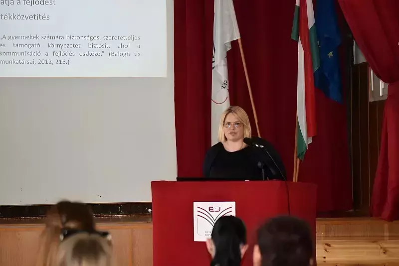 Házi TDK konferencia.