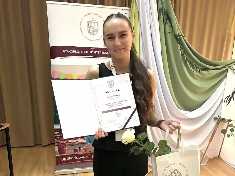 Petróczi Viktória, III. évfolyamos tanító szakos hallgató.