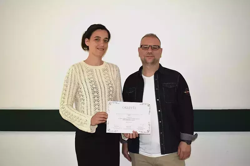 Hallgatói sikerek az Ötágú síp Kárpát-medencei versmondó és esszéíró versenyen