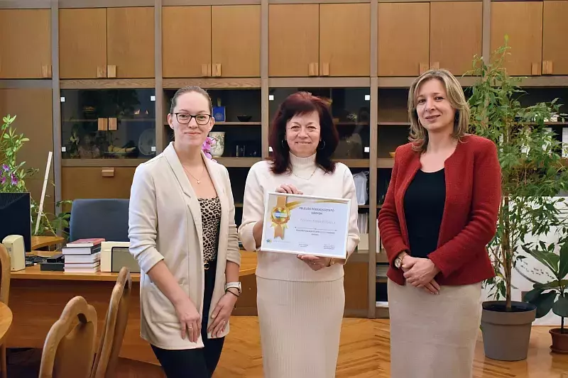 Az Eötvös József Főiskola Arany Minősítésű Felelős Foglalkoztató